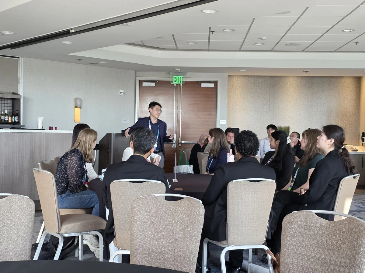 Participants in discussion at the BMSS mentoring event.